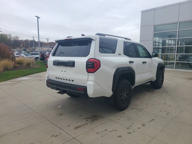 Used 2025 Toyota 4Runner SR5 image 7