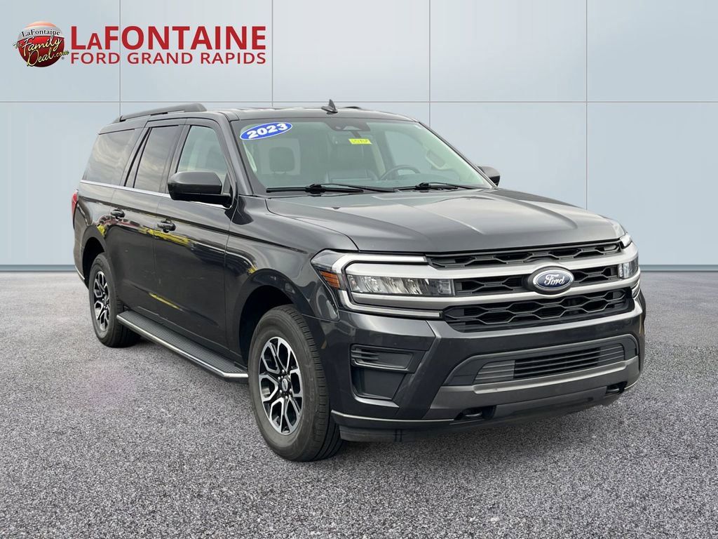 Certified 2023 Ford Expedition Max XLT image 3