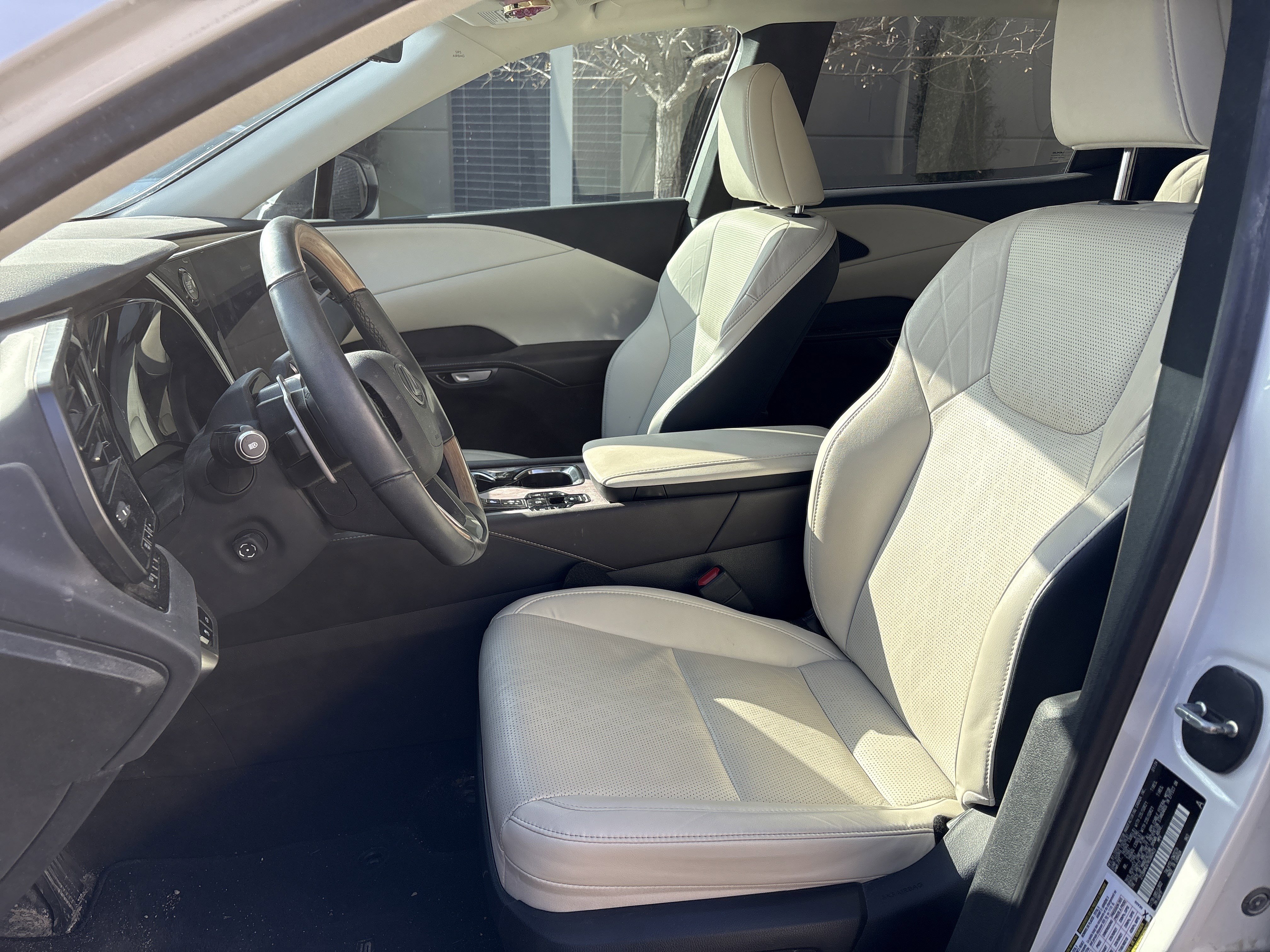 Used 2024 Lexus RX 350 Premium Plus image 16