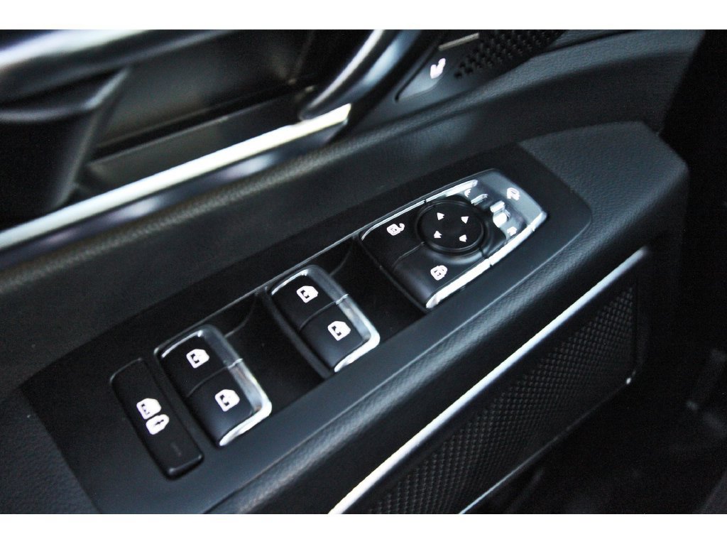 Used 2025 Kia Telluride SX w/ SX Captain's Chair Package AWD/4WD image 23