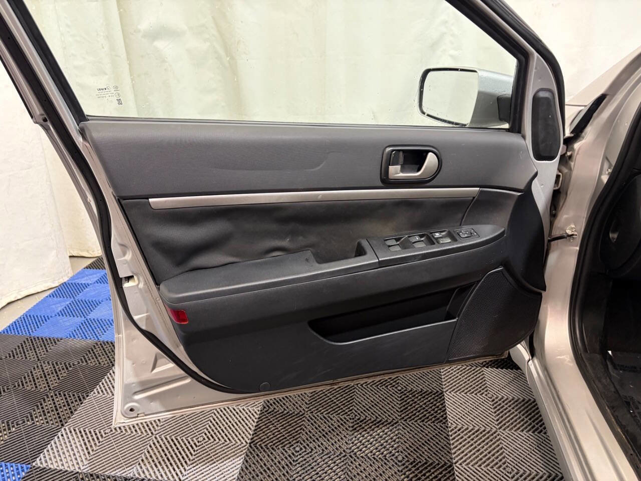 Used 2012 Mitsubishi Galant FE image 8