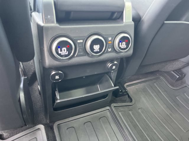 Used 2018 Land Rover Discovery HSE AWD/4WD image 23