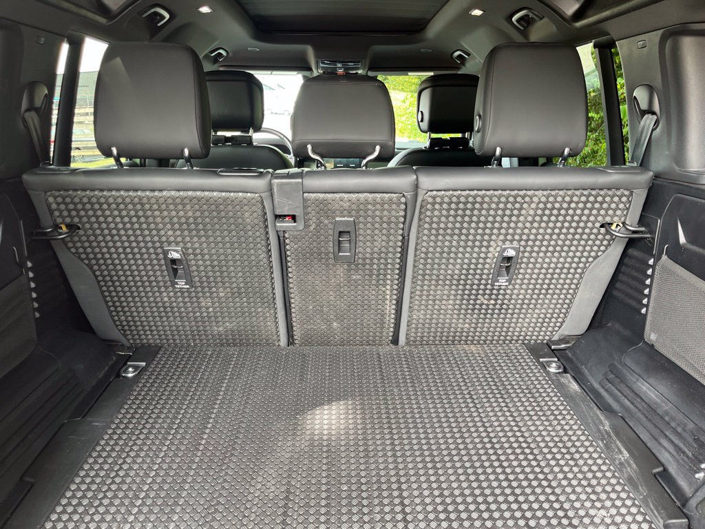 Used 2023 Land Rover Defender 110 75th Limited Edition AWD/4WD image 70