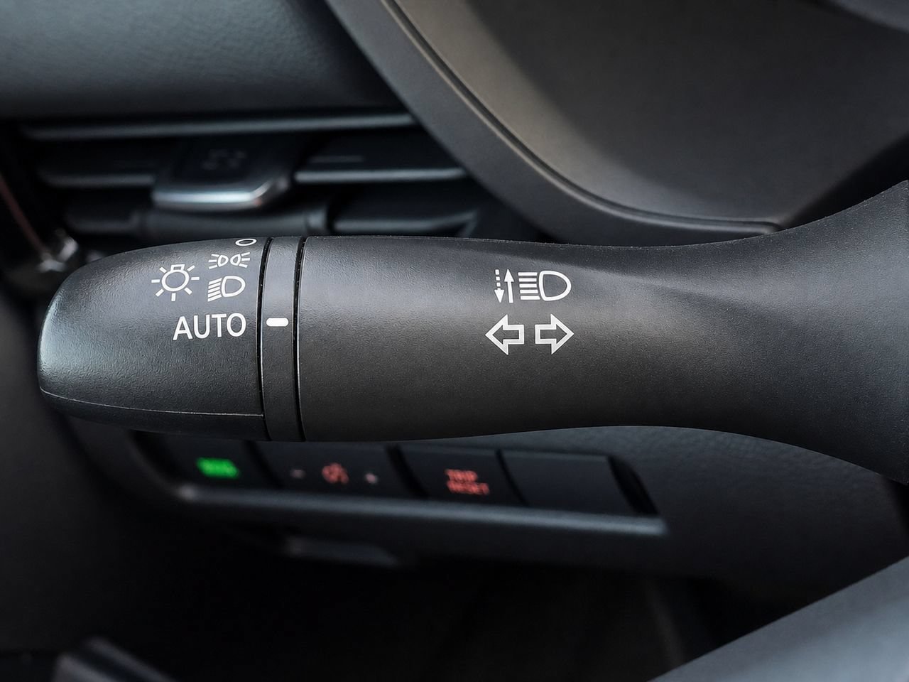 Used 2022 Nissan Sentra SV w/ All-Weather Package FWD image 25