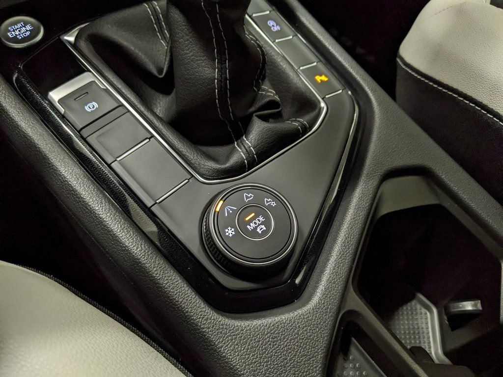 New 2026 Volkswagen Taos SE AWD/4WD image 20