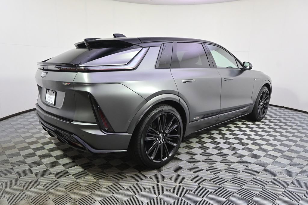 New 2026 Cadillac Lyriq V AWD/4WD image 7