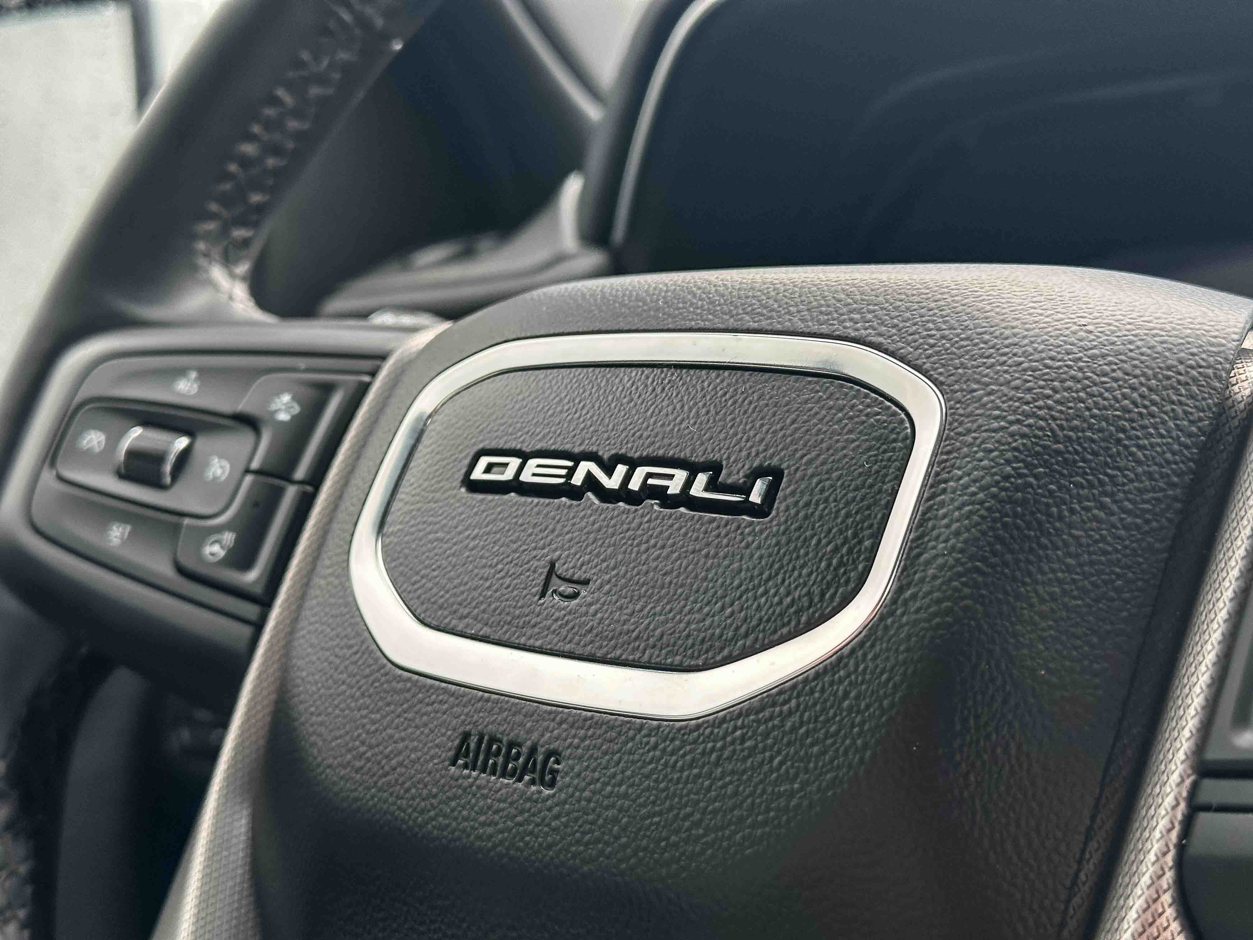 Used 2023 GMC Yukon Denali AWD/4WD image 68