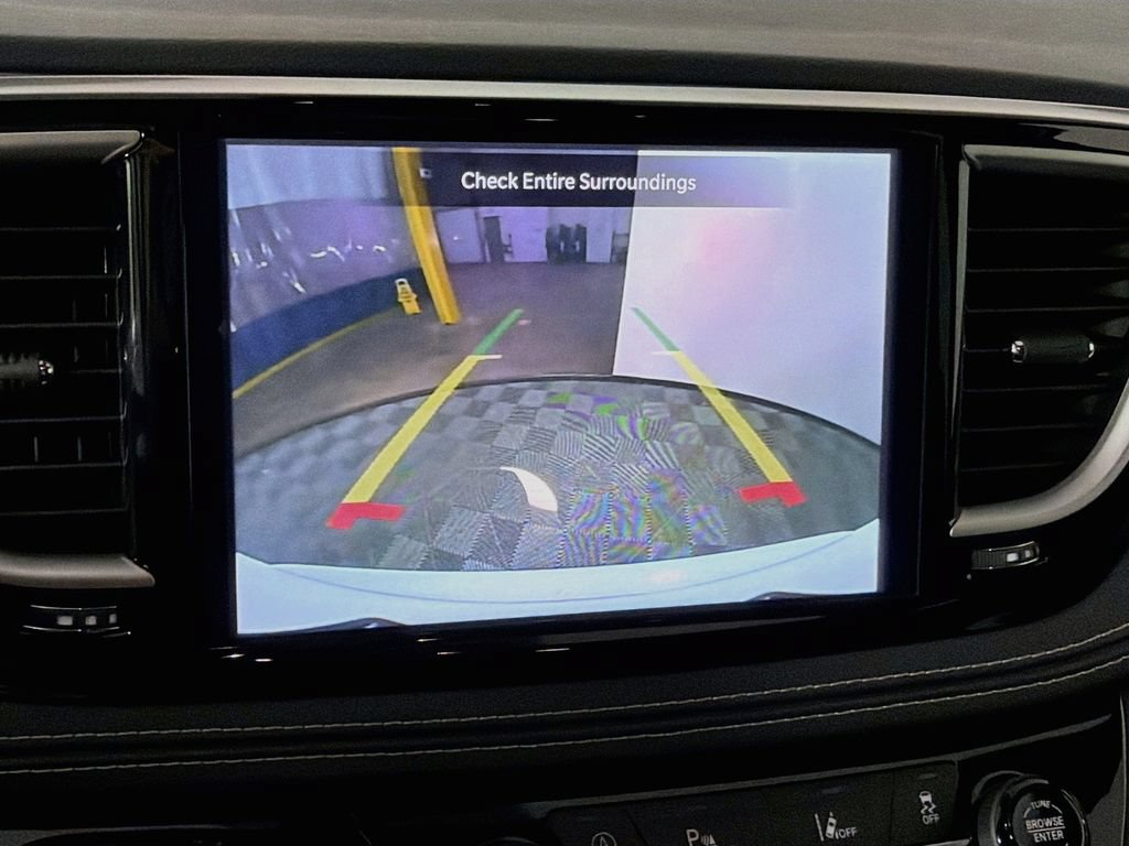 New 2027 Chrysler Pacifica Select AWD/4WD image 13