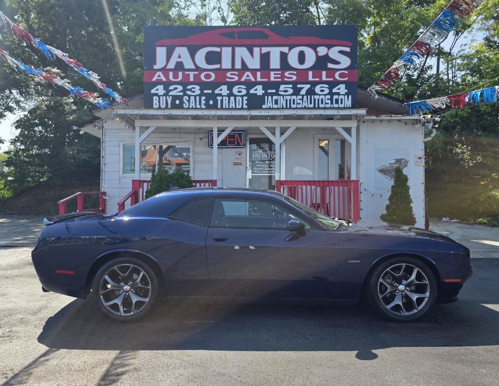 Used 2015 Dodge Challenger R/T Plus RWD image 1