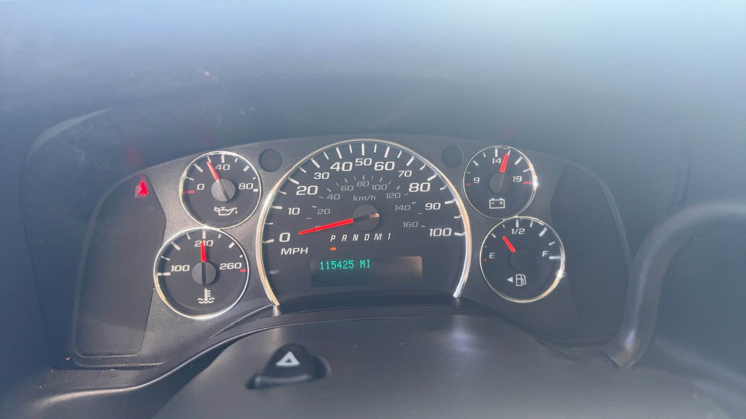 Used 2018 Chevrolet Express 3500 w/ Driver Convenience Package RWD image 11