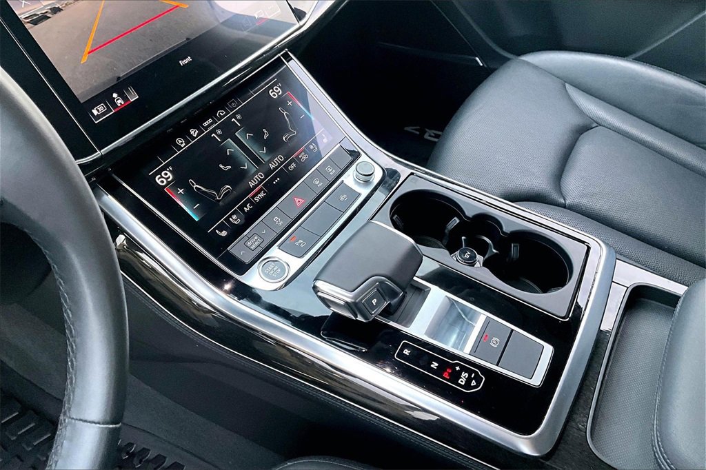 Used 2023 Audi Q7 3.0T Premium Plus image 14