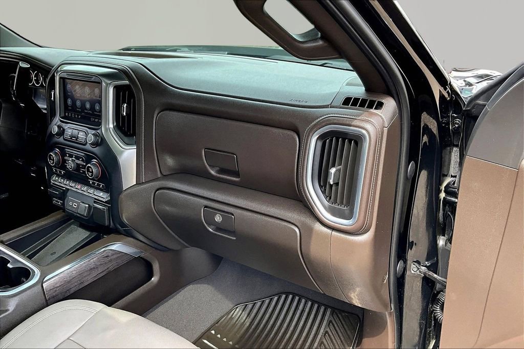 Used 2022 Chevrolet Silverado 1500 LTZ w/ LTZ Premium Package AWD/4WD image 17