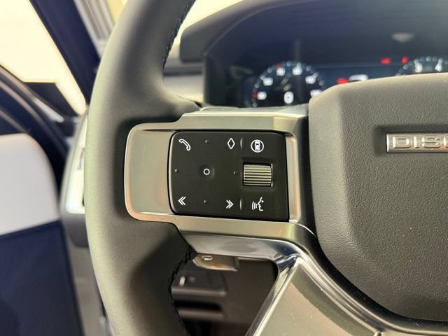 Certified 2025 Land Rover Discovery Dynamic SE AWD/4WD image 21
