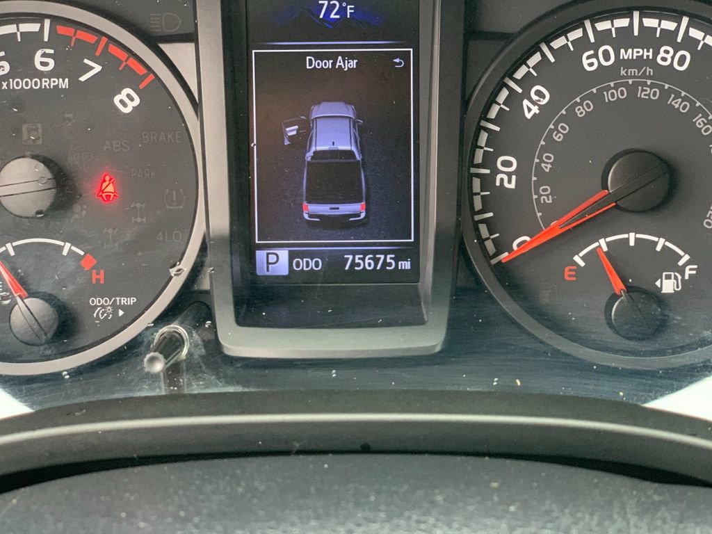 Used 2020 Toyota Tacoma SR image 30