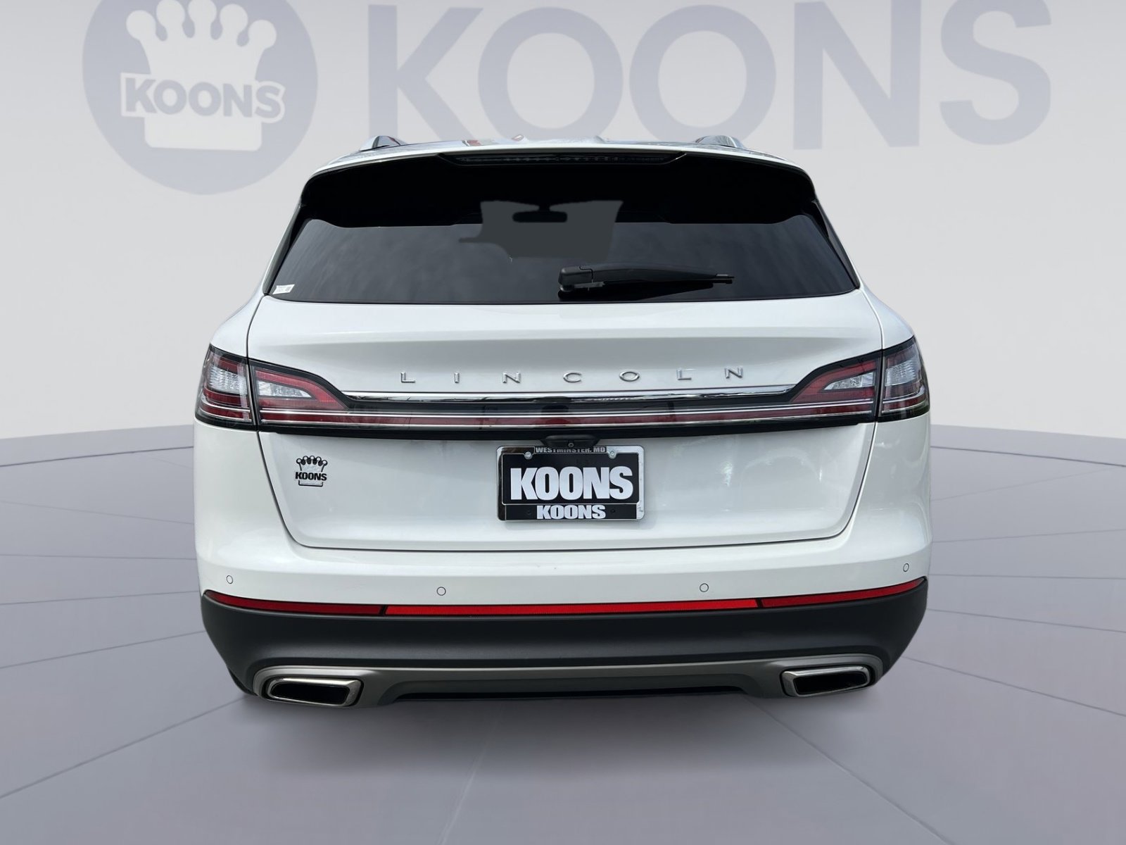 Used 2022 Lincoln Nautilus Reserve image 5