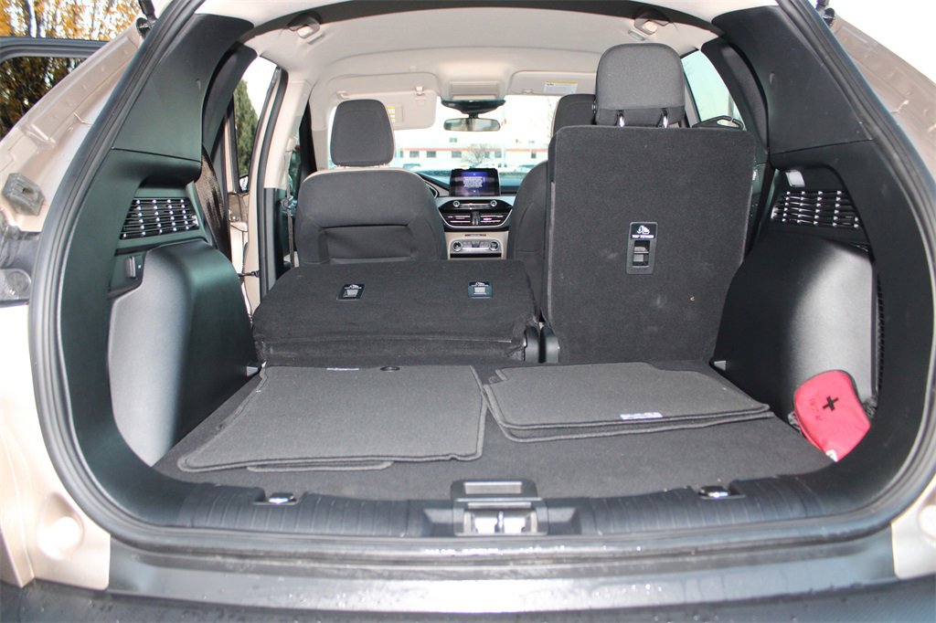 Used 2020 Ford Escape SE image 13