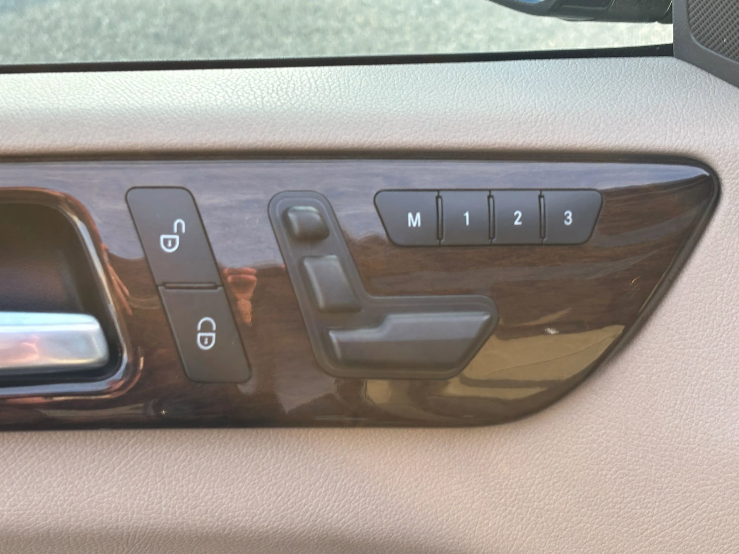 Used 2013 Mercedes-Benz GL 450 4MATIC w/ Premium 1 Pkg image 17