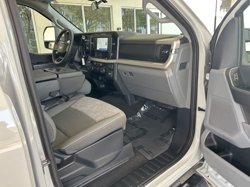 Used 2025 Ford F350 XLT image 26