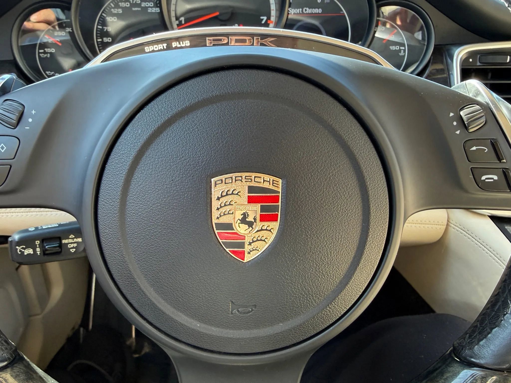 Used 2016 Porsche Panamera Turbo image 38