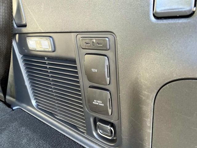 Used 2025 Ford Expedition Platinum w/ Driver's Package image 6