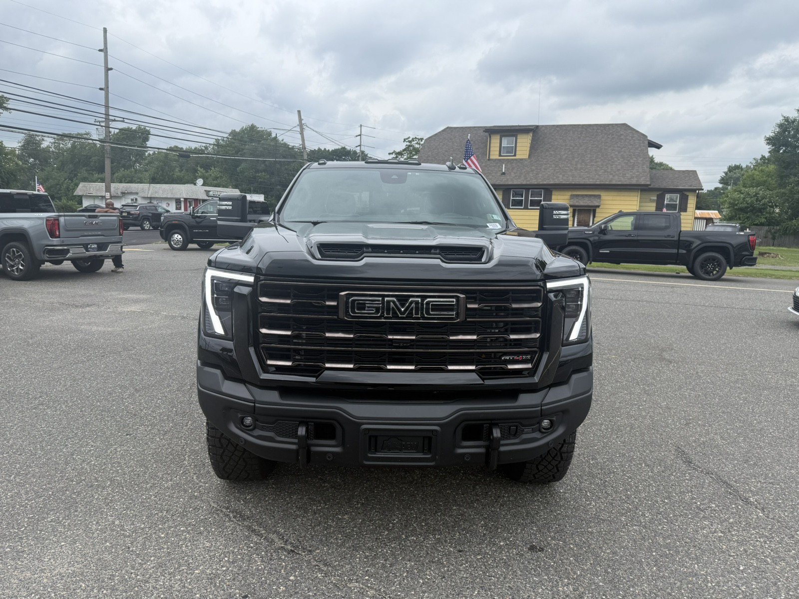 Used 2026 GMC Sierra 2500 AT4X w/ AT4X AEV Edition AWD/4WD image 8