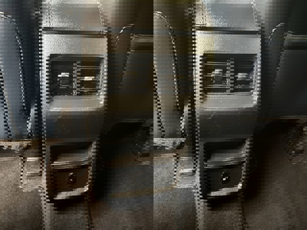 Used 2023 Ford Edge SEL w/ Sport Appearance Package image 11