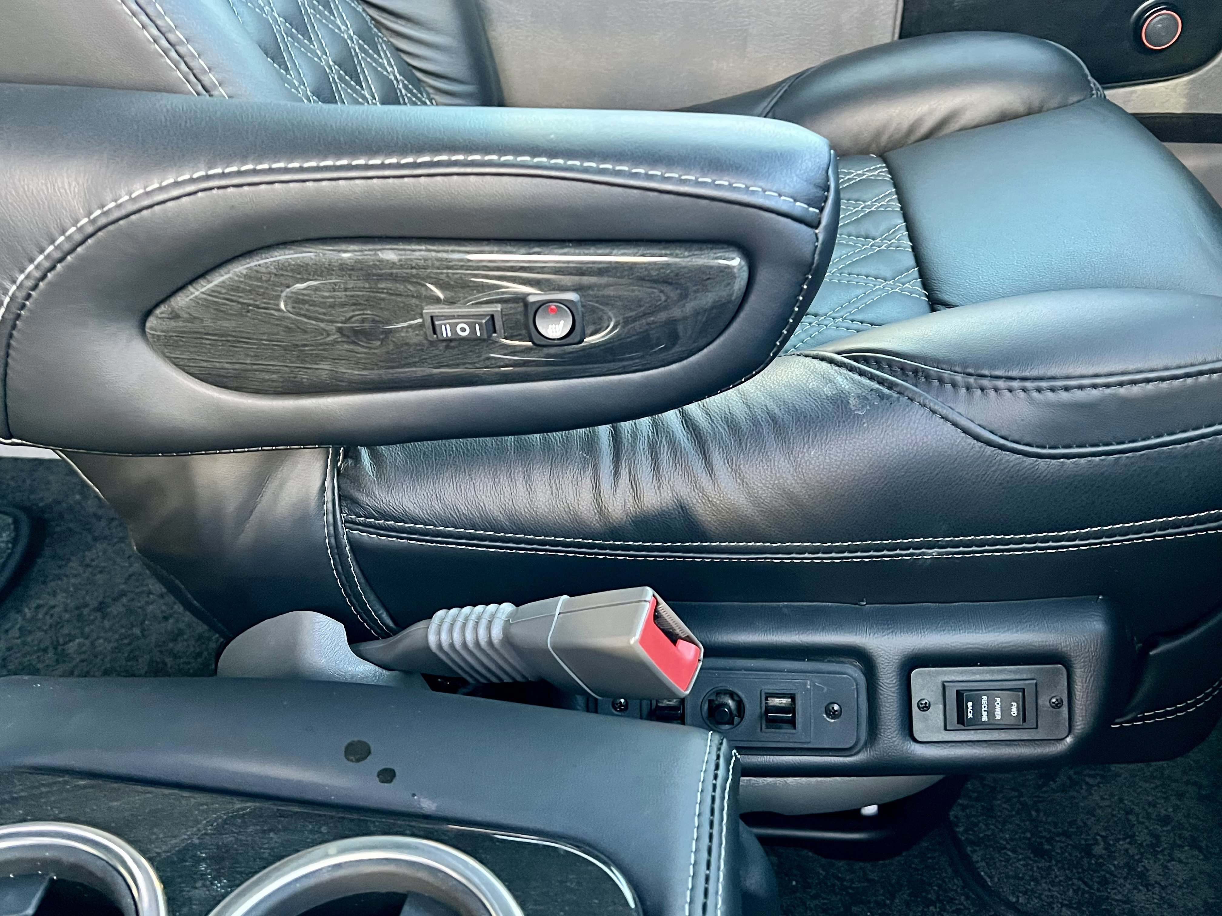 New 2025 GMC Savana 2500 Extended w/ Driver Convenience Package image 10