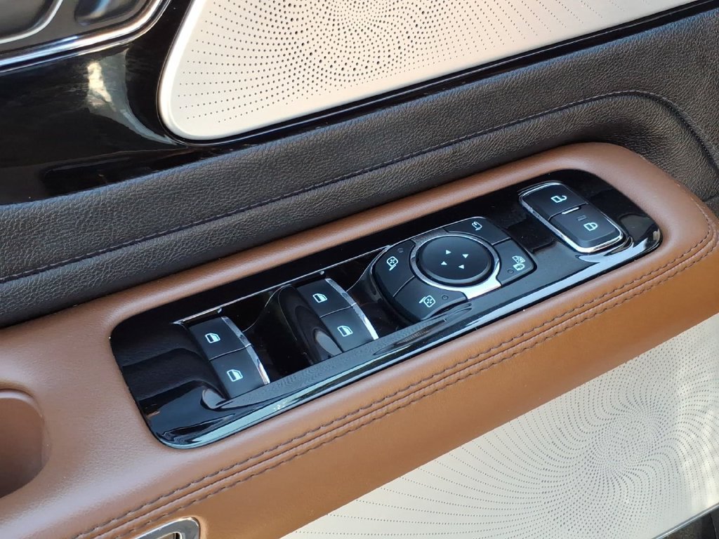Used 2023 Lincoln Aviator Reserve w/ Equipment Group 201A AWD/4WD image 19