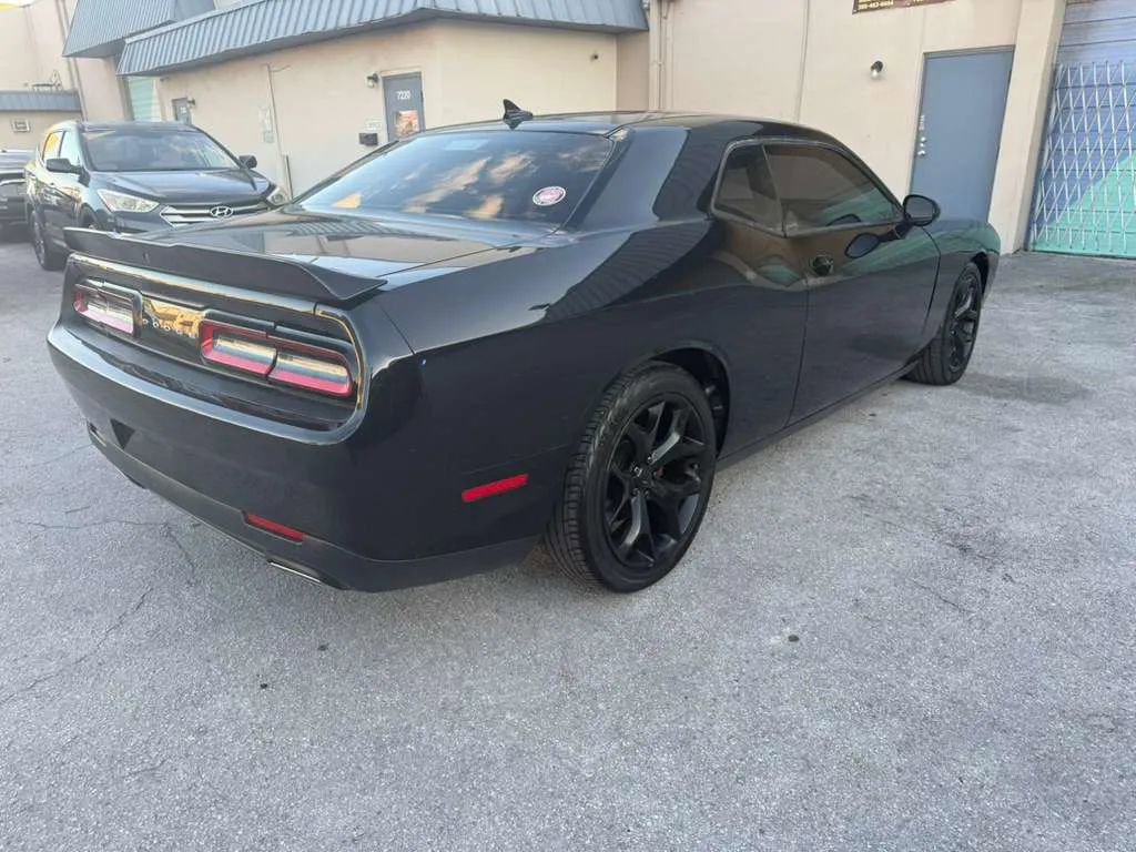 Used 2017 Dodge Challenger SXT Plus image 4