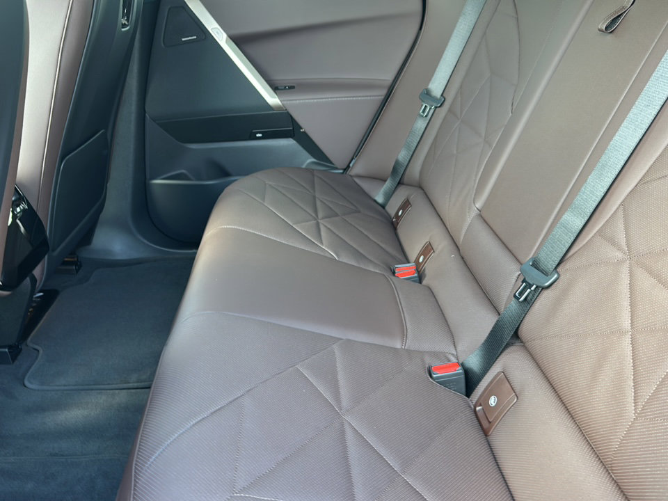 New 2026 BMW iX xDrive45 image 15