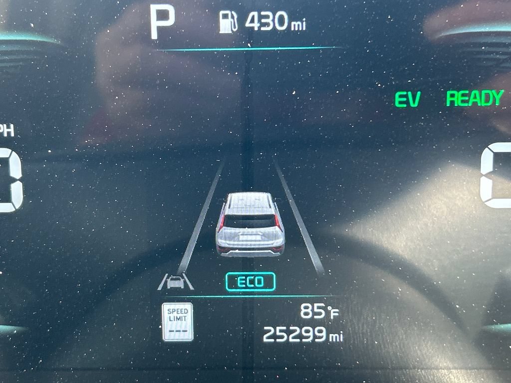 Used 2023 Kia Niro EX Touring FWD image 17