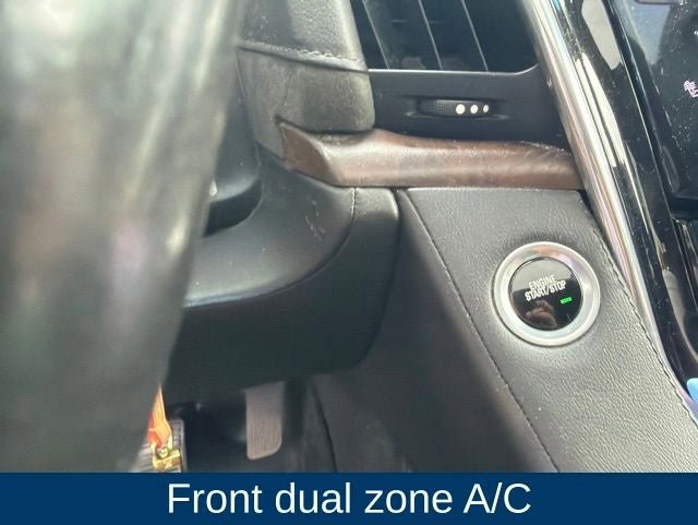 Used 2015 Cadillac Escalade ESV Premium AWD/4WD image 18