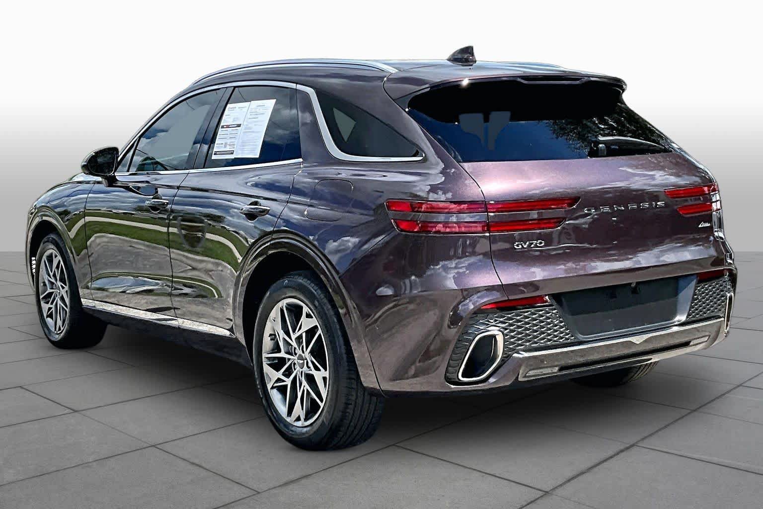 Used 2022 Genesis GV70 2.5T w/ Advanced Package AWD/4WD image 12