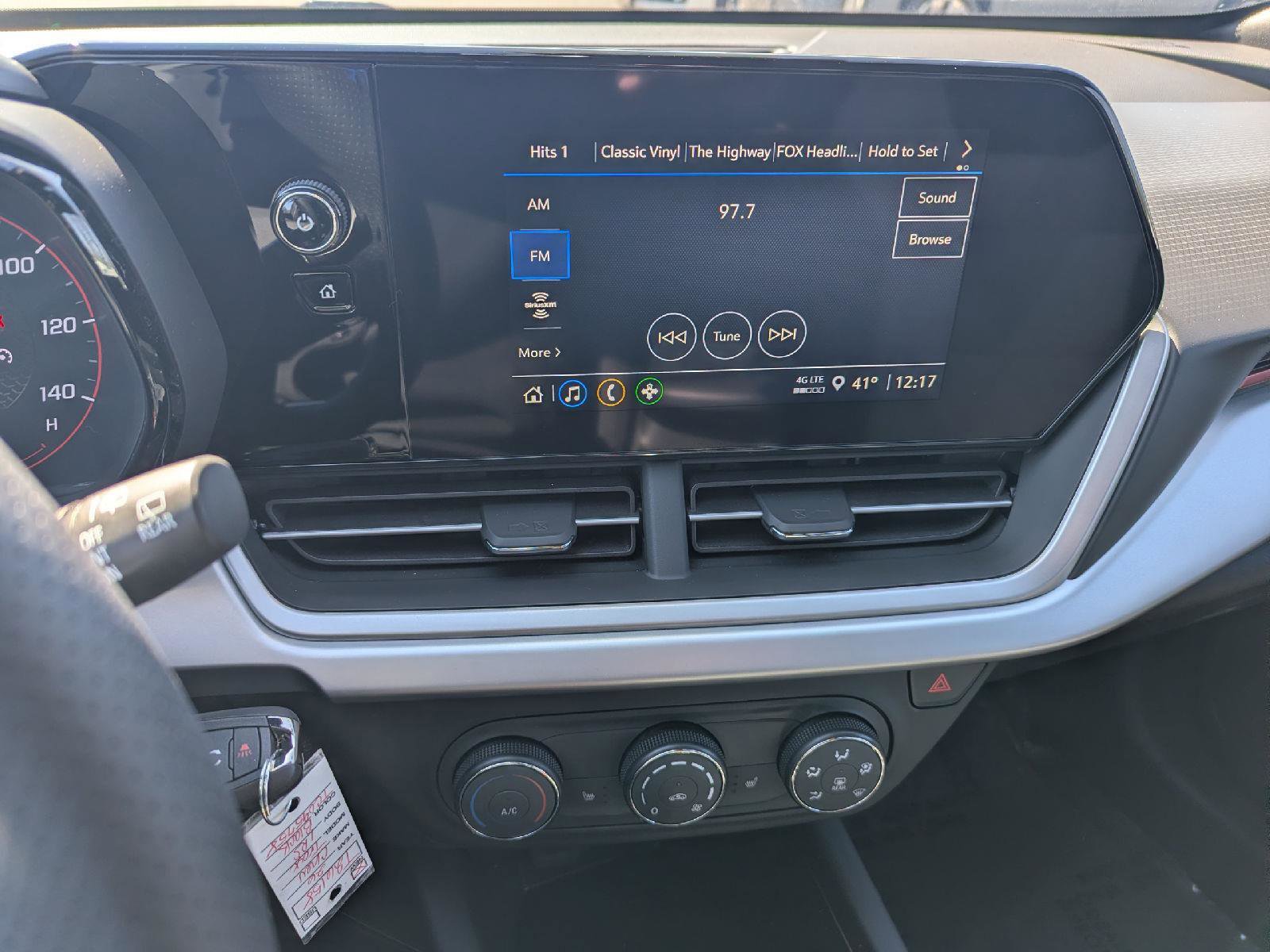 New 2026 Chevrolet Trax RS w/ Sunroof Package image 20