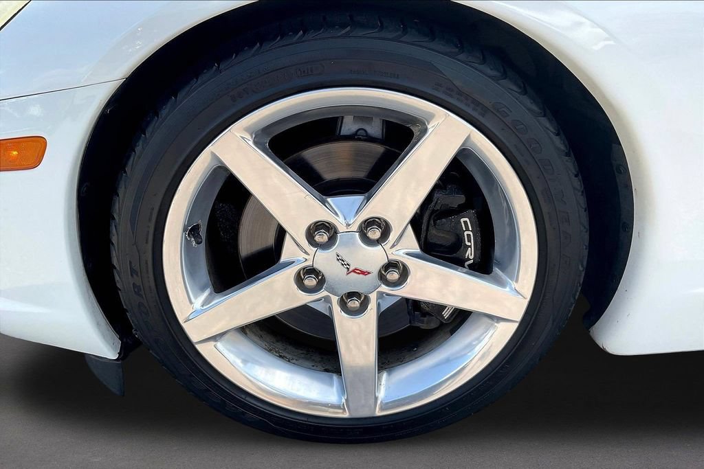 Used 2006 Chevrolet Corvette Convertible w/ Preferred Equipment Group RWD image 28