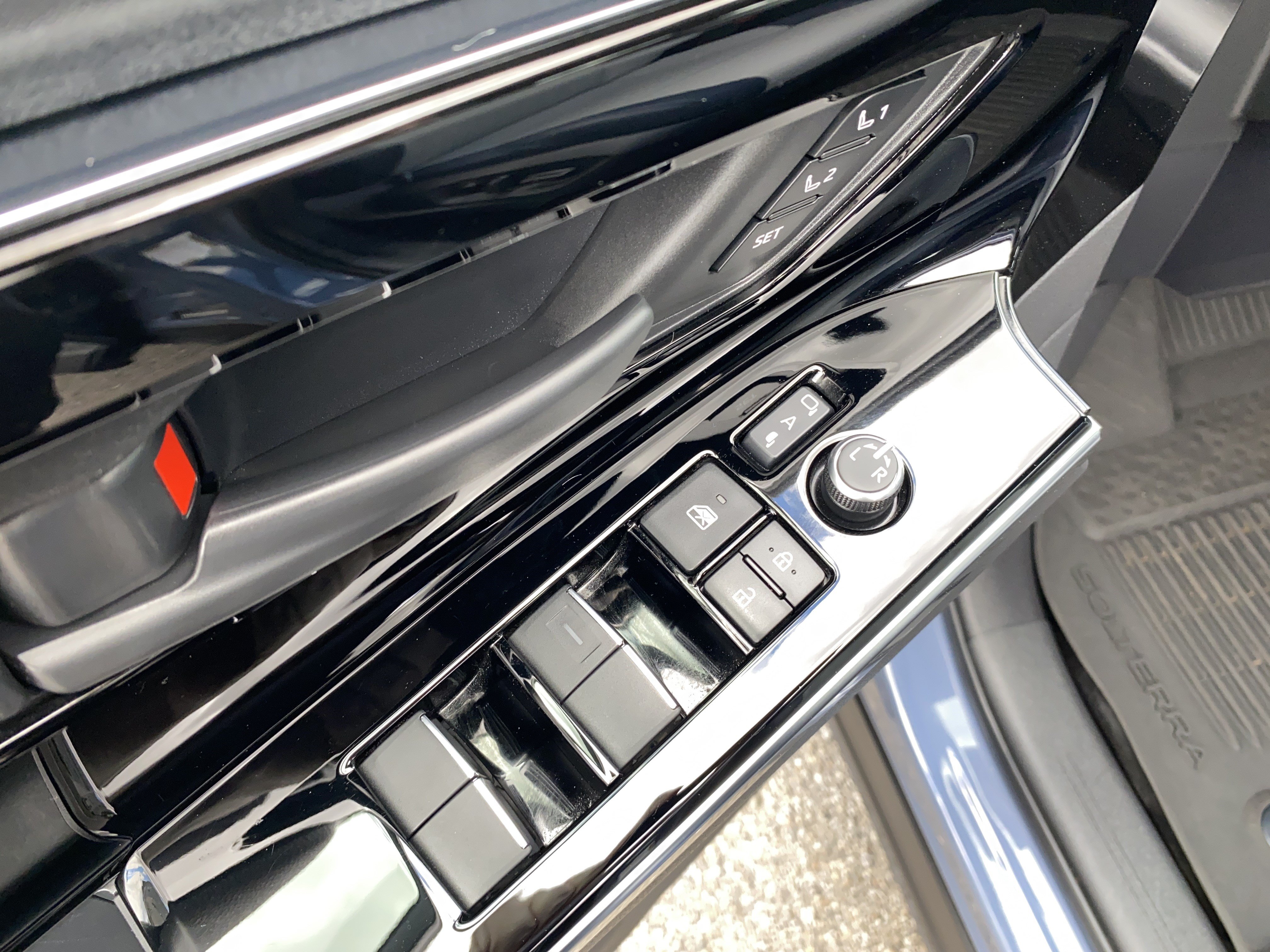 Certified 2023 Subaru Solterra AWD image 18