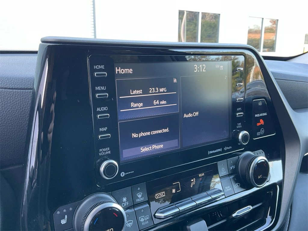 Used 2021 Toyota Highlander XLE image 21