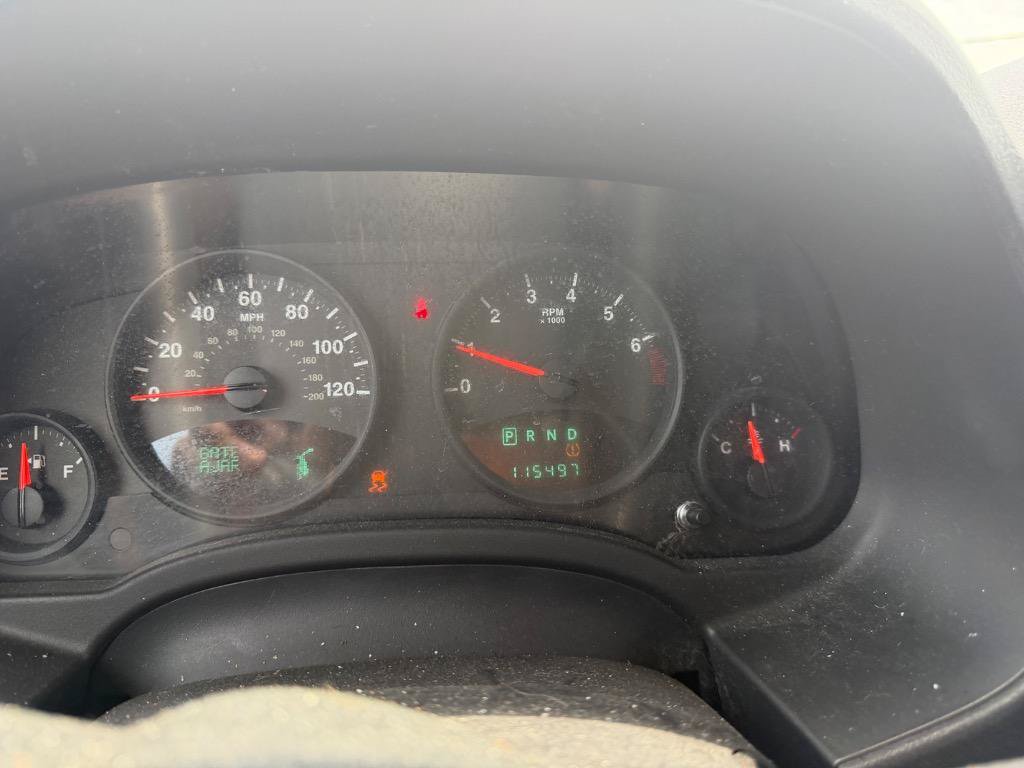 Used 2013 Jeep Patriot Latitude w/ Freedom Edition Pkg AWD/4WD image 17
