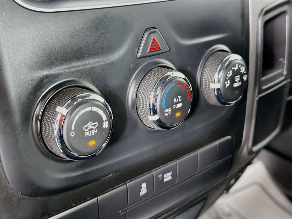 Used 2018 RAM 1500 Express w/ Wheel & Sound Group AWD/4WD image 15