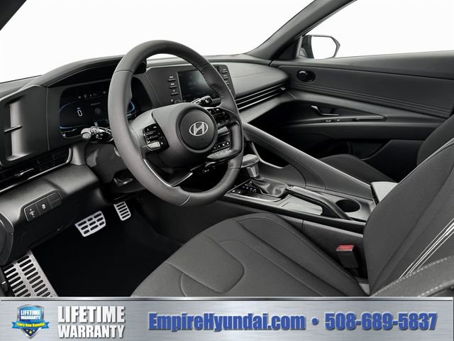 New 2025 Hyundai Elantra Sport FWD image 14