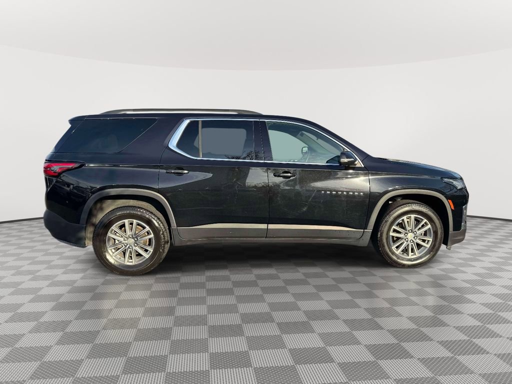 Used 2023 Chevrolet Traverse LT FWD image 8