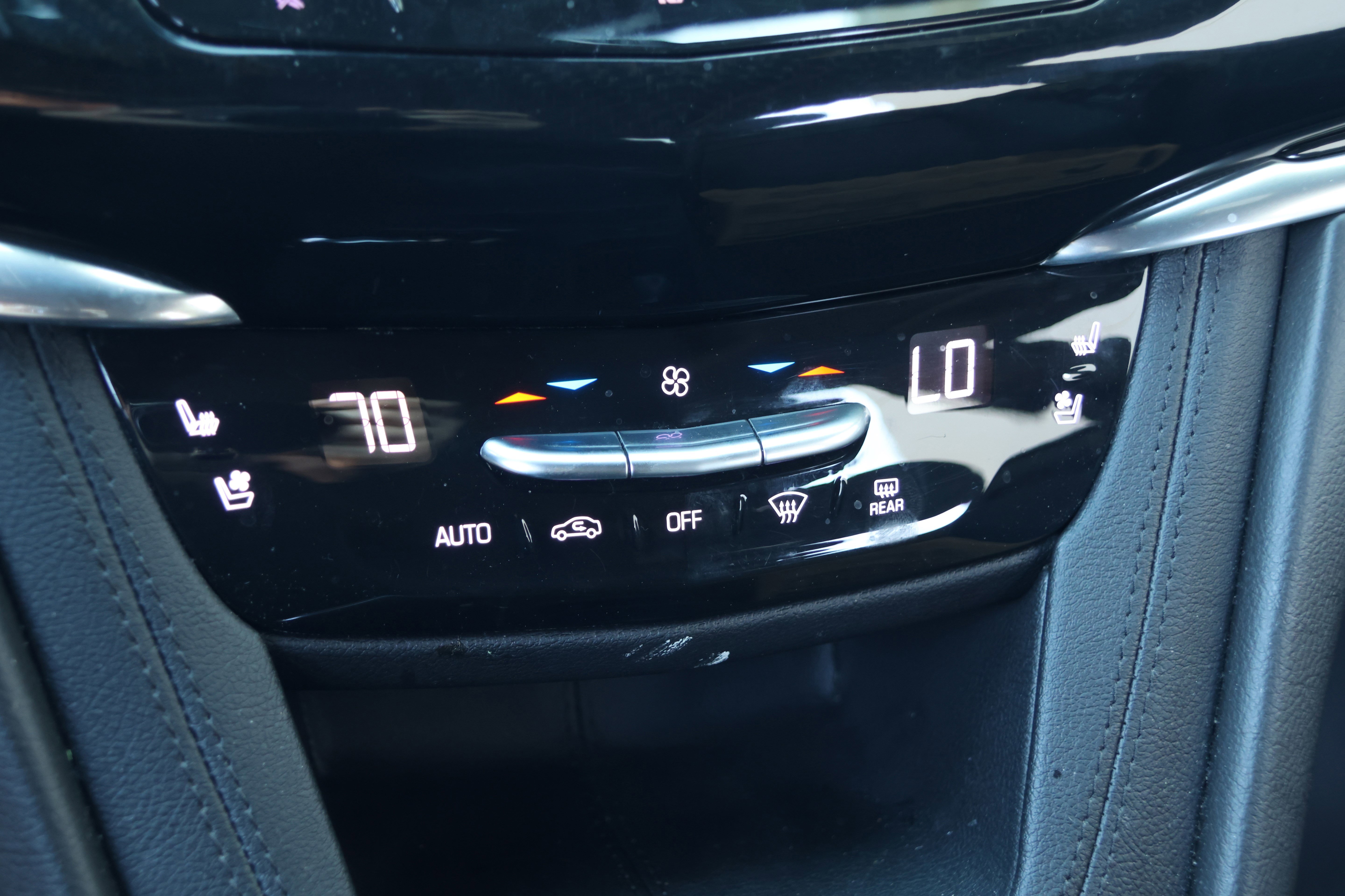 Used 2020 Cadillac XT6 Sport image 27