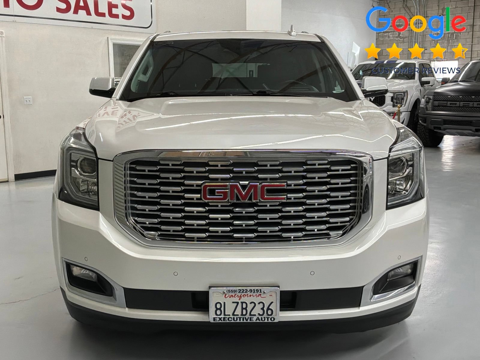 Used 2019 GMC Yukon XL Denali w/ Denali Ultimate Package AWD/4WD image 2