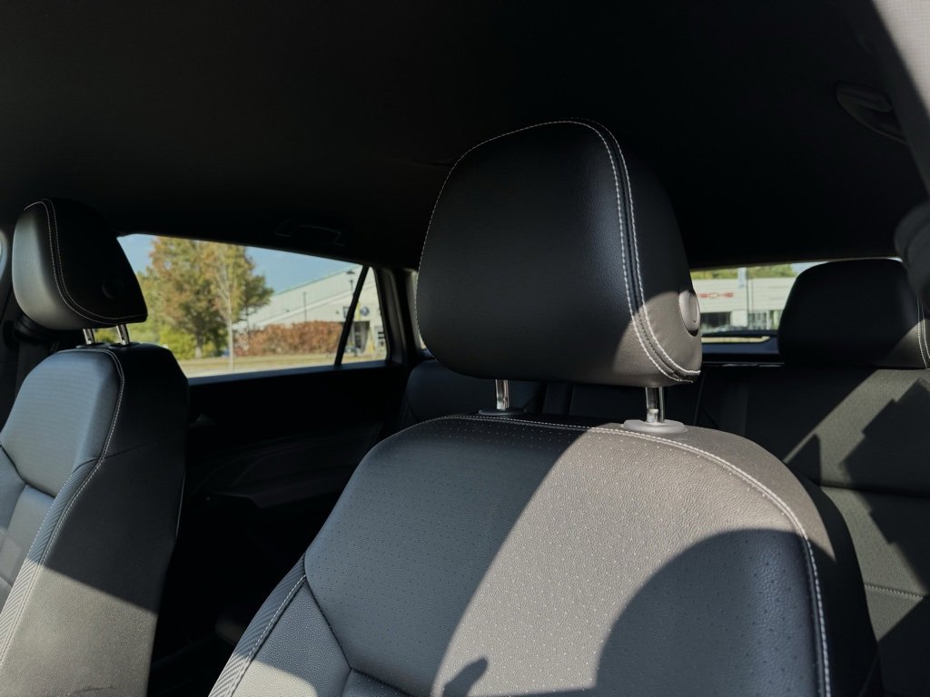 Used 2023 Volkswagen Atlas Cross Sport SE image 20