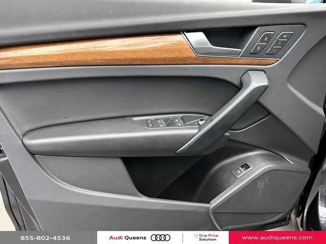 Used 2023 Audi Q5 2.0T Premium AWD/4WD image 17