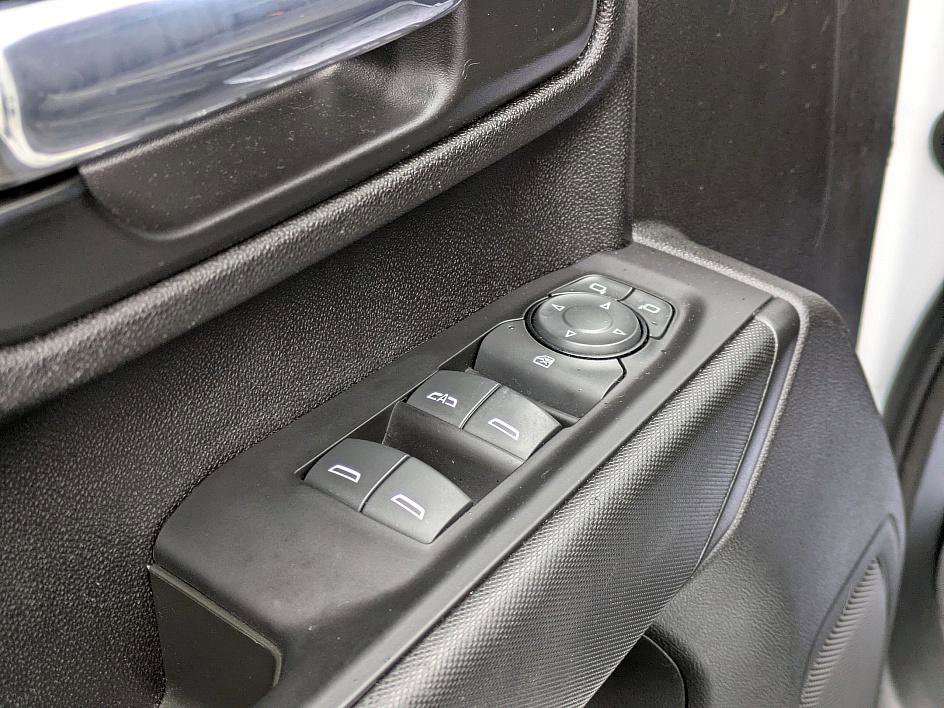 Used 2023 Chevrolet Silverado 2500 Custom w/ Custom Value Package image 14