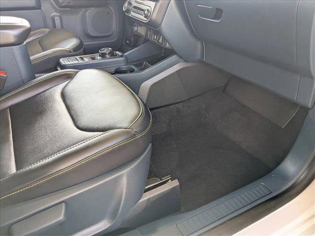 Used 2025 Ford Maverick Lobo image 16