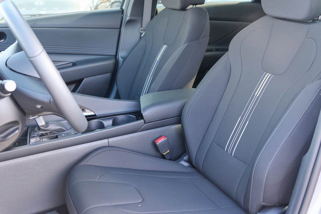 New 2026 Hyundai Elantra Sport image 9