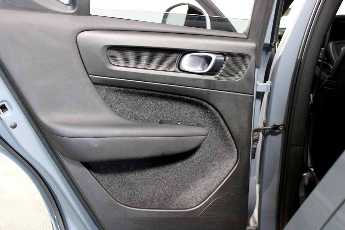 Used 2023 Volvo XC40 Recharge Plus AWD/4WD image 19