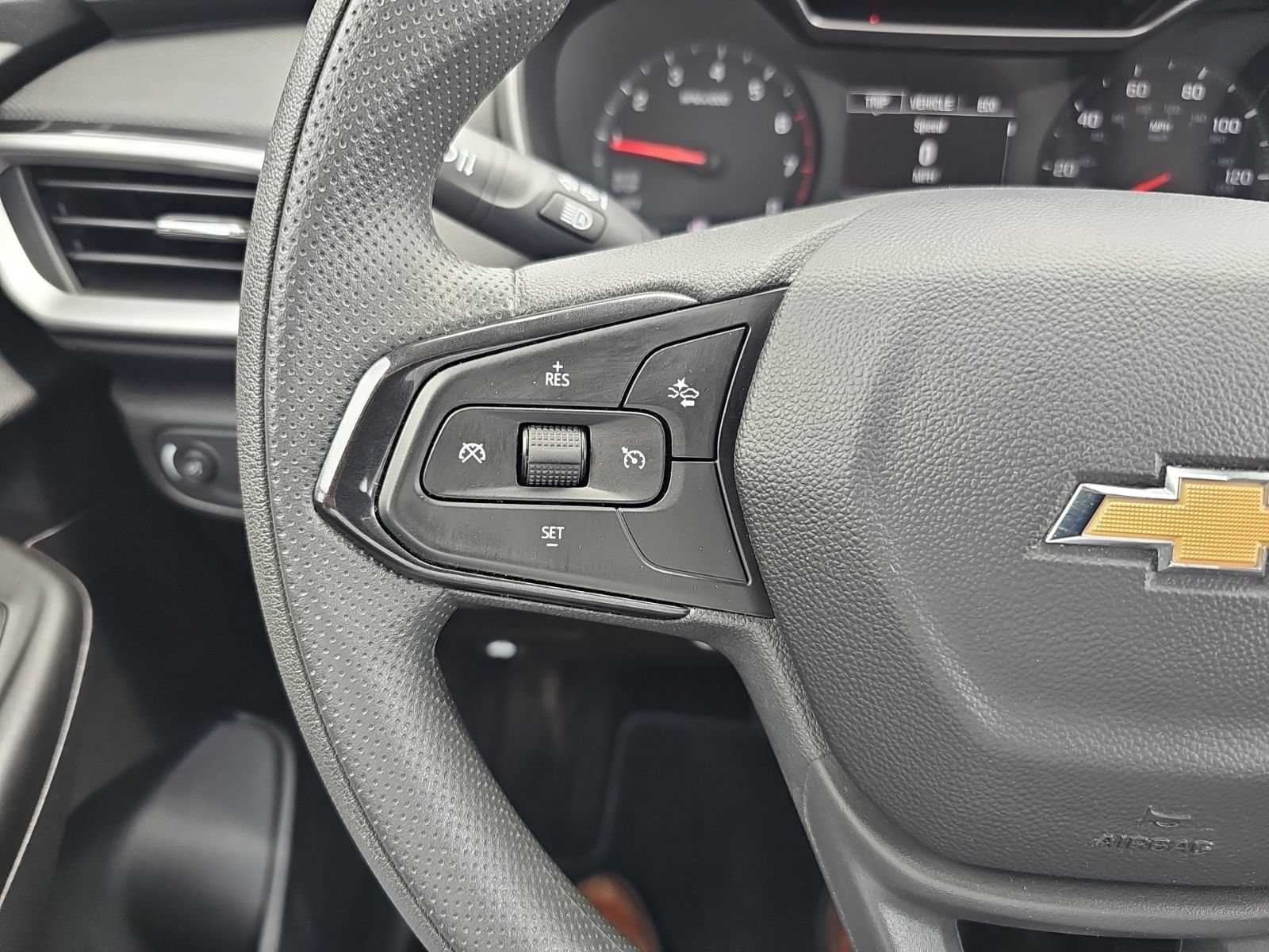 Used 2023 Chevrolet TrailBlazer LS FWD image 14